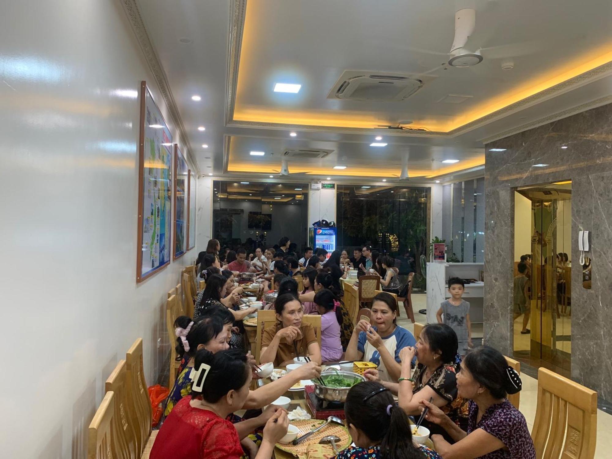 Tung Quang Hotel Dong Khe Sau ภายนอก รูปภาพ