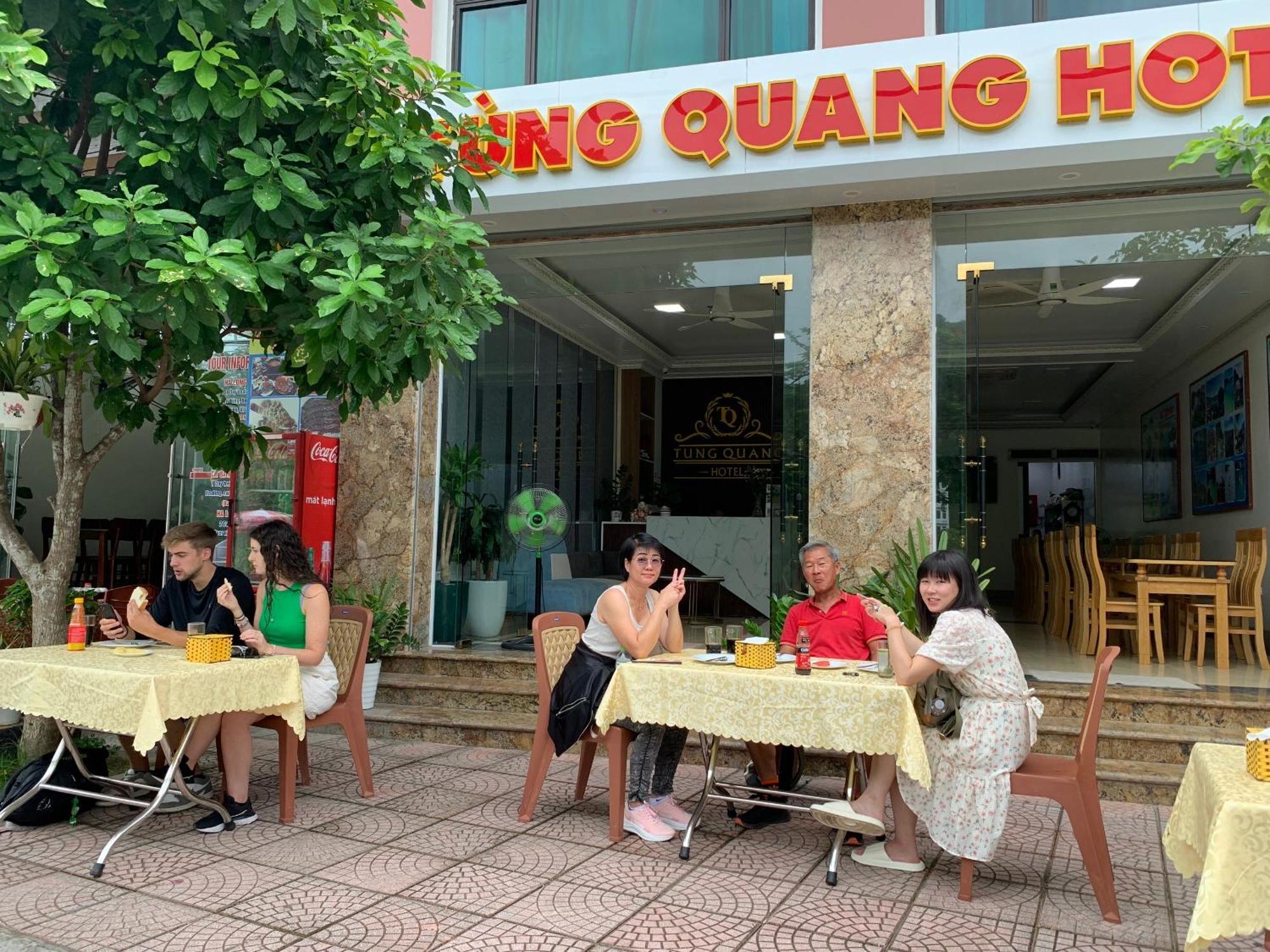Tung Quang Hotel Dong Khe Sau ภายนอก รูปภาพ