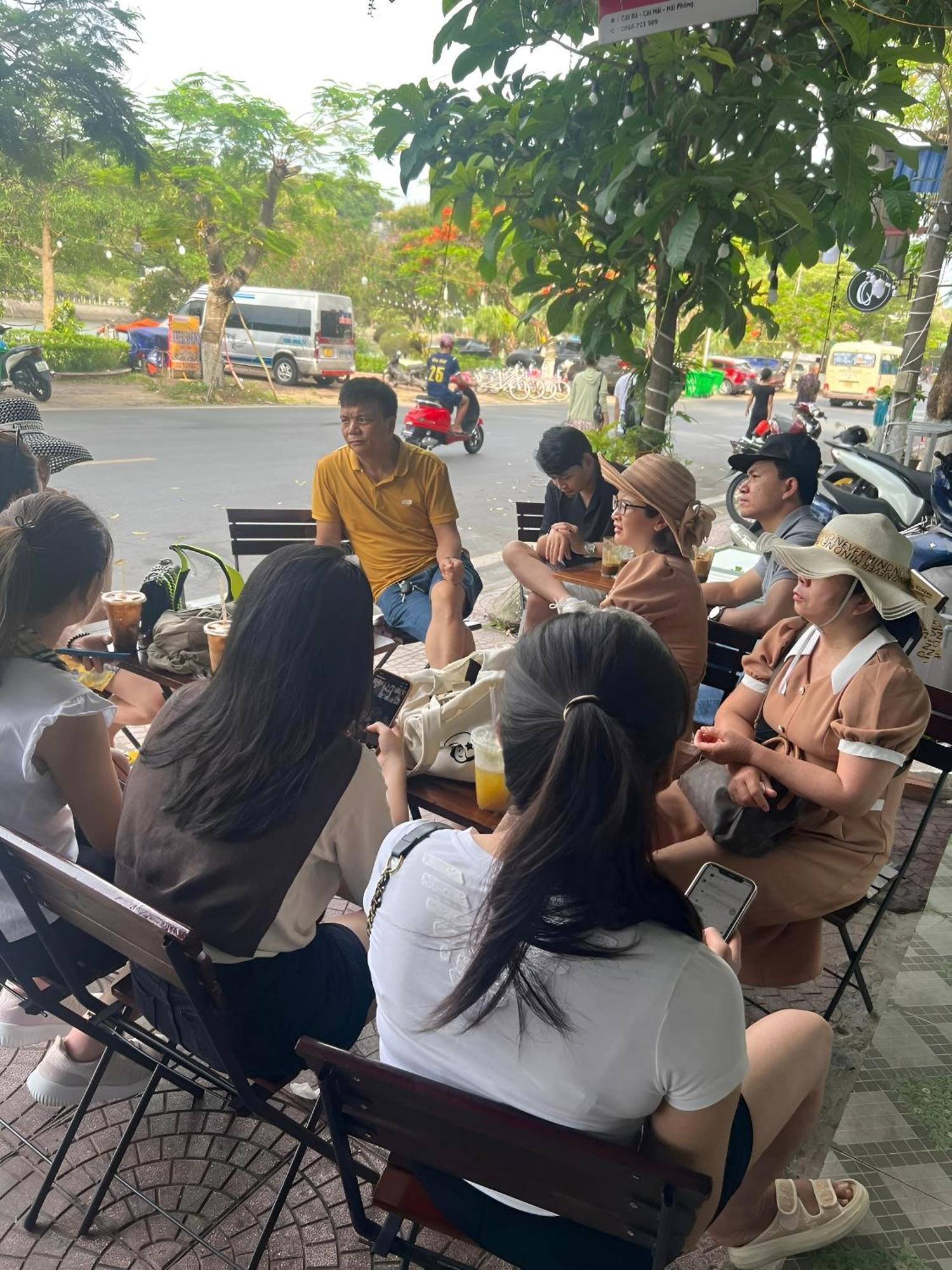 Tung Quang Hotel Dong Khe Sau ภายนอก รูปภาพ