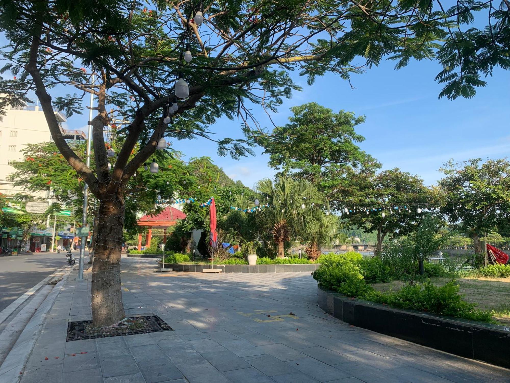 Tung Quang Hotel Dong Khe Sau ภายนอก รูปภาพ