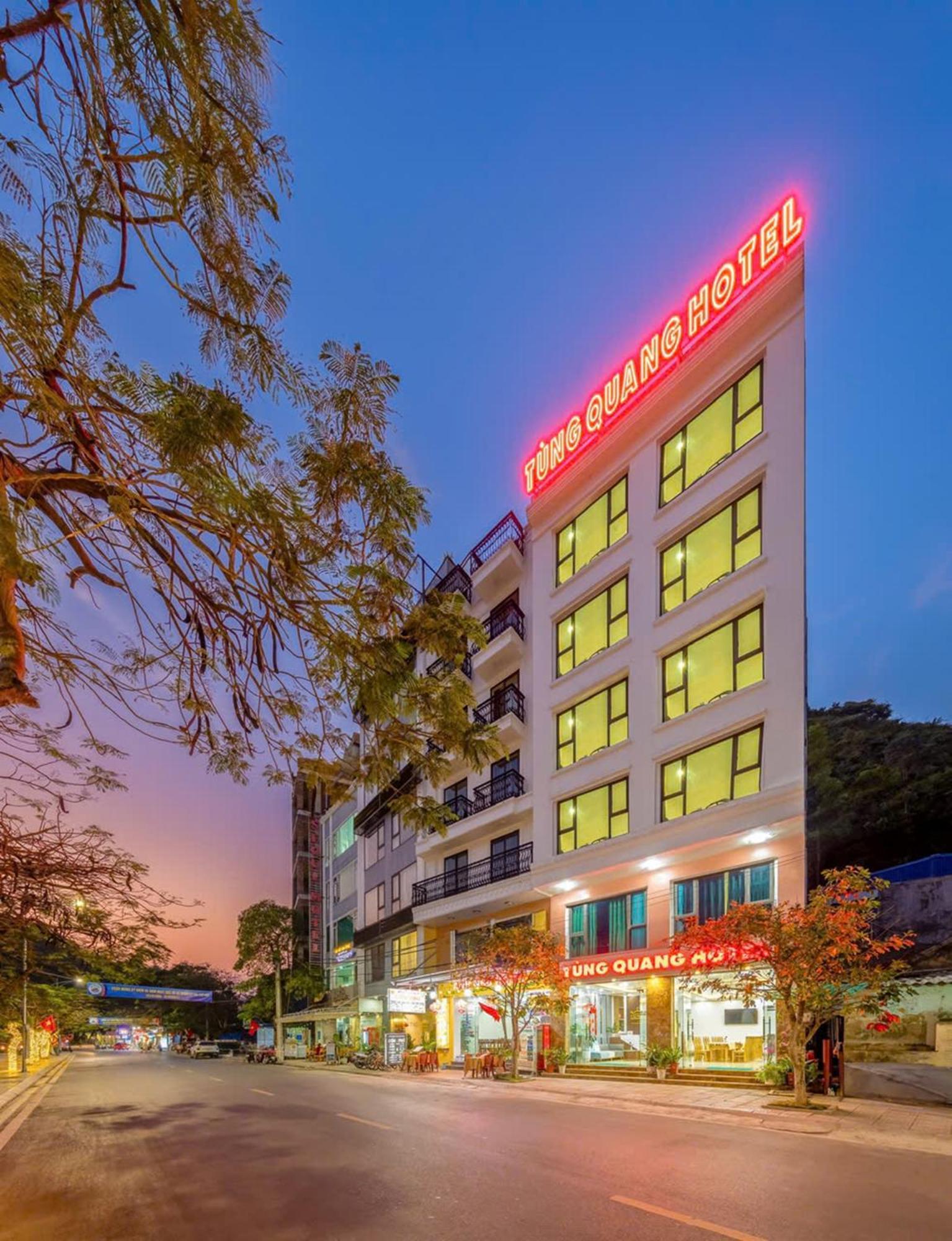 Tung Quang Hotel Dong Khe Sau ภายนอก รูปภาพ