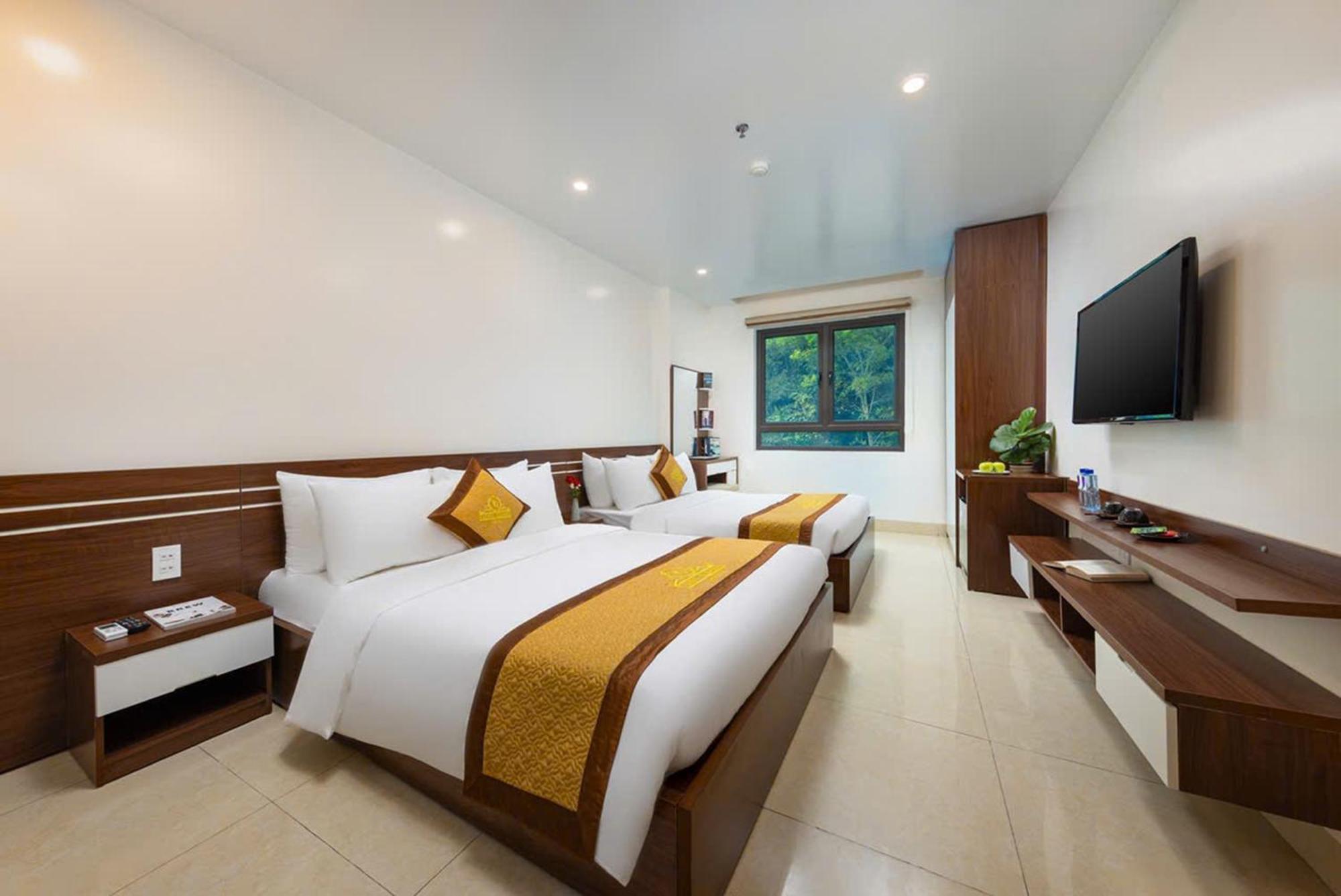 Tung Quang Hotel Dong Khe Sau ภายนอก รูปภาพ